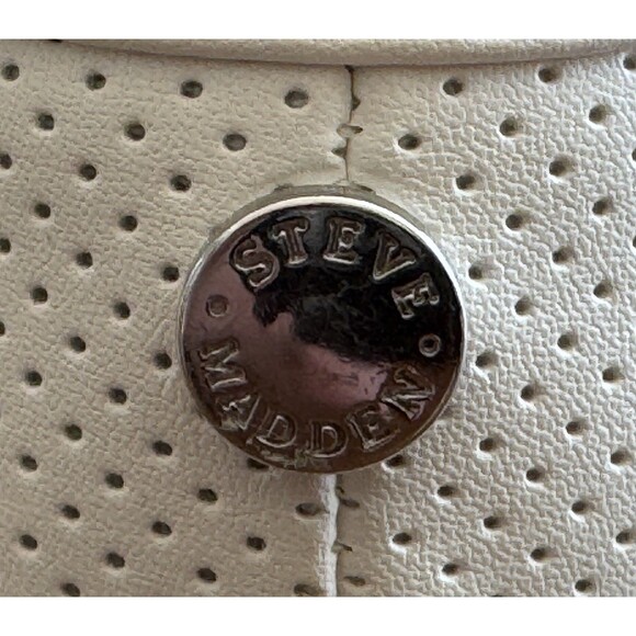 Women’s 9 Steve Madden White Platform Sneakers Lace-Up New Without Box - Picture 7 of 7